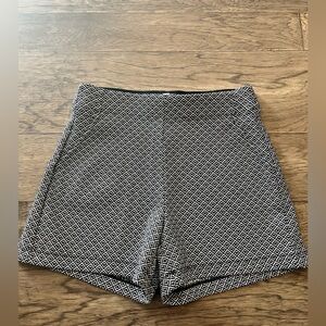 Max Studio Geometric Print Shorts